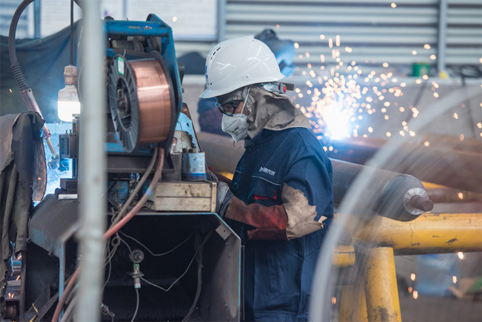 海北网架焊接车间